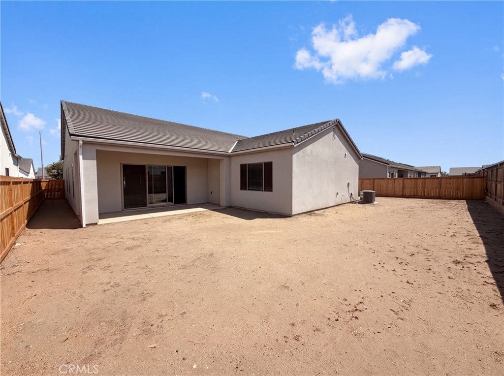 2246 N Marion
