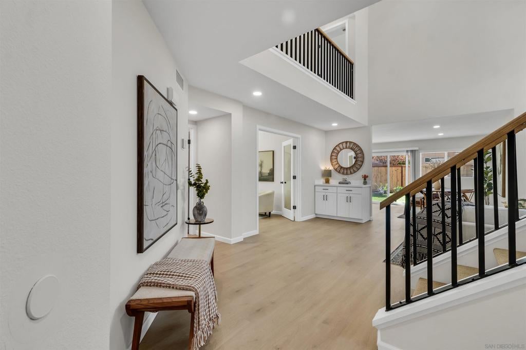 852 Southshore Dr