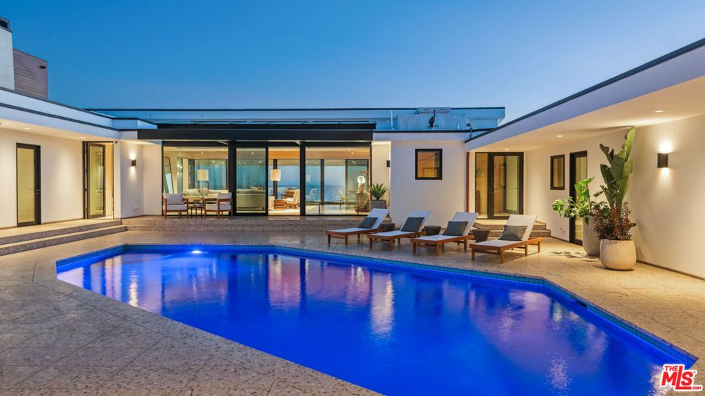 Photo of 31388 Broad Beach Road, Malibu, CA 90265 (MLS # 25572549)