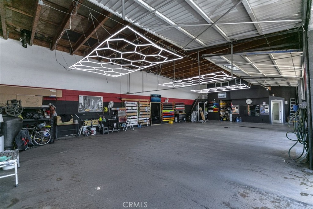 5035 Hollywood Boulevard