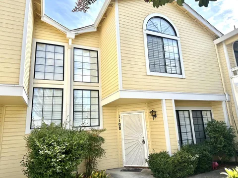MLS: ML82059317