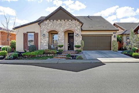 Photo of 1994 1994 Andalucia Ln Ln, Brentwood, CA 94513 (MLS # 41124116)