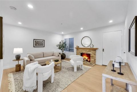 12121 Centralia Street 302 Lakewood CA 90715