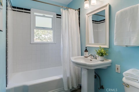 Tiny photo for 2068 Sierra WAY, San Luis Obispo, CA 93401 (MLS # SC26223908)