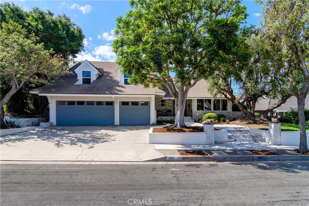 421 S Cedarhaven Way