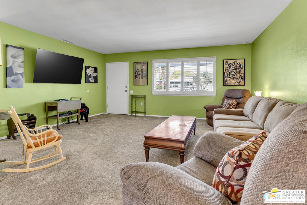 77225 California Drive