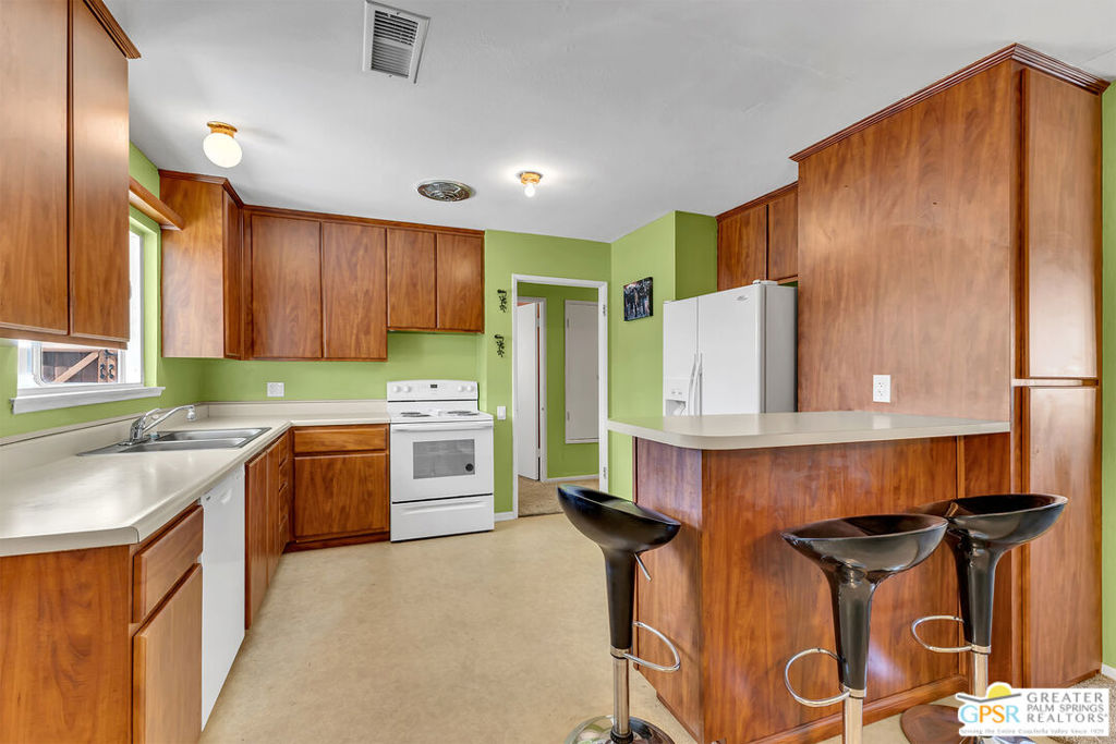 77225 California Drive