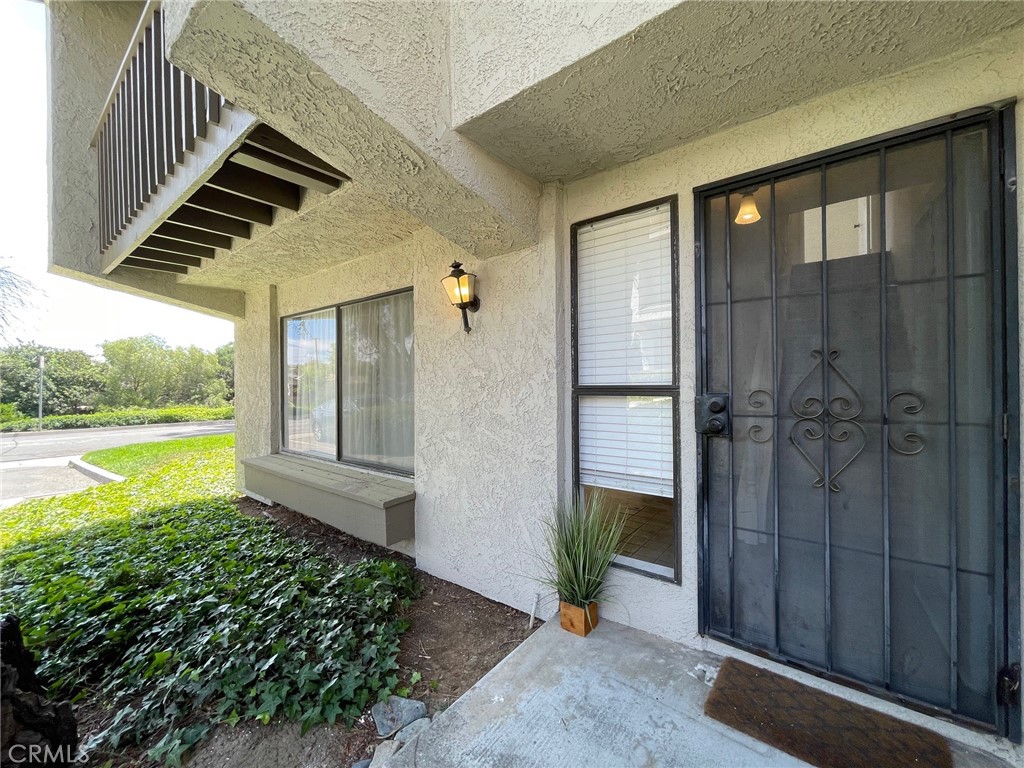 1629 Sherwood Village Circle