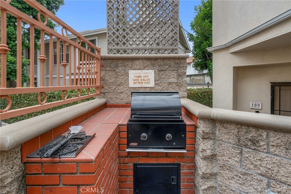 Bixby Knolls (BK) - Residential
