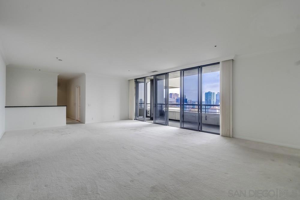 700 Front St 2505