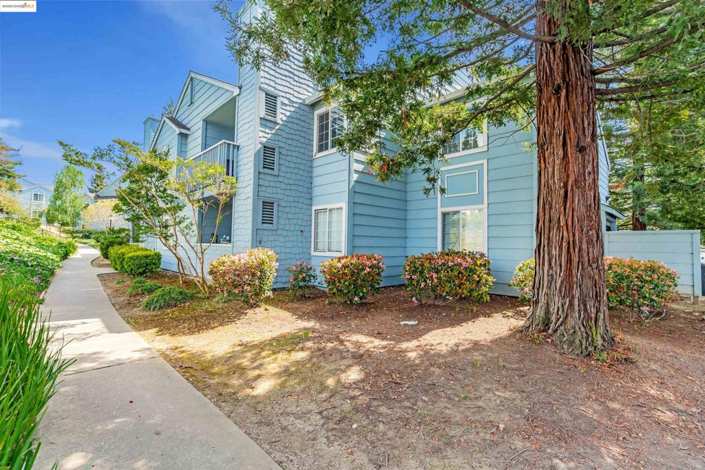 BRIDGEPORT - Residential