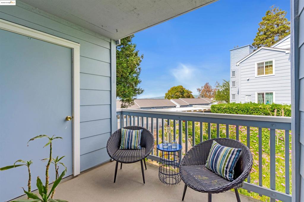 BRIDGEPORT - Residential