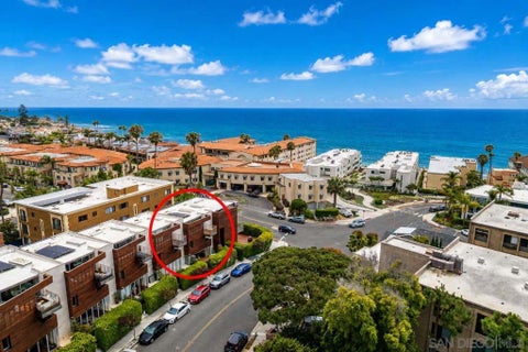 Photo of 419 Ravina Street St, La Jolla, CA 92037 (MLS # 260014994SD)