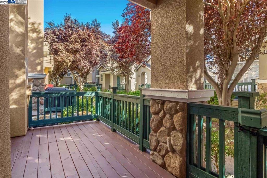 SHADOWHAWK - Residential Lease