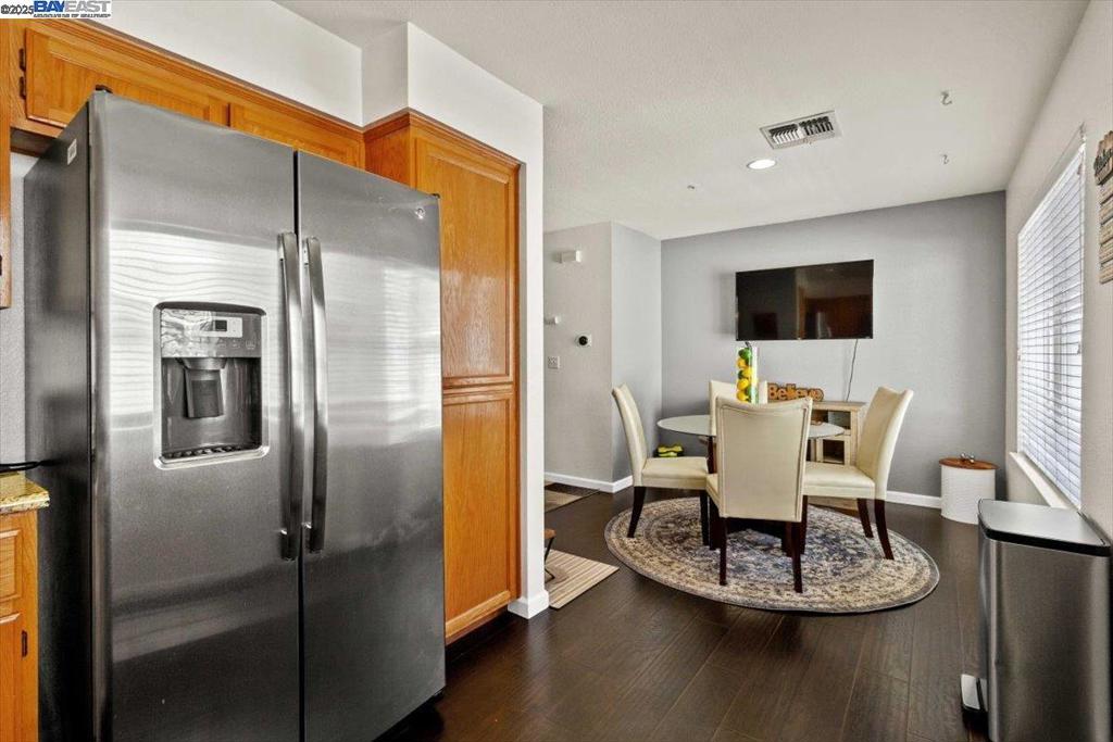 SHADOWHAWK - Residential Lease