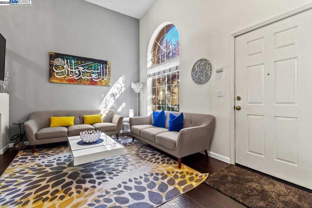 SHADOWHAWK - Residential Lease