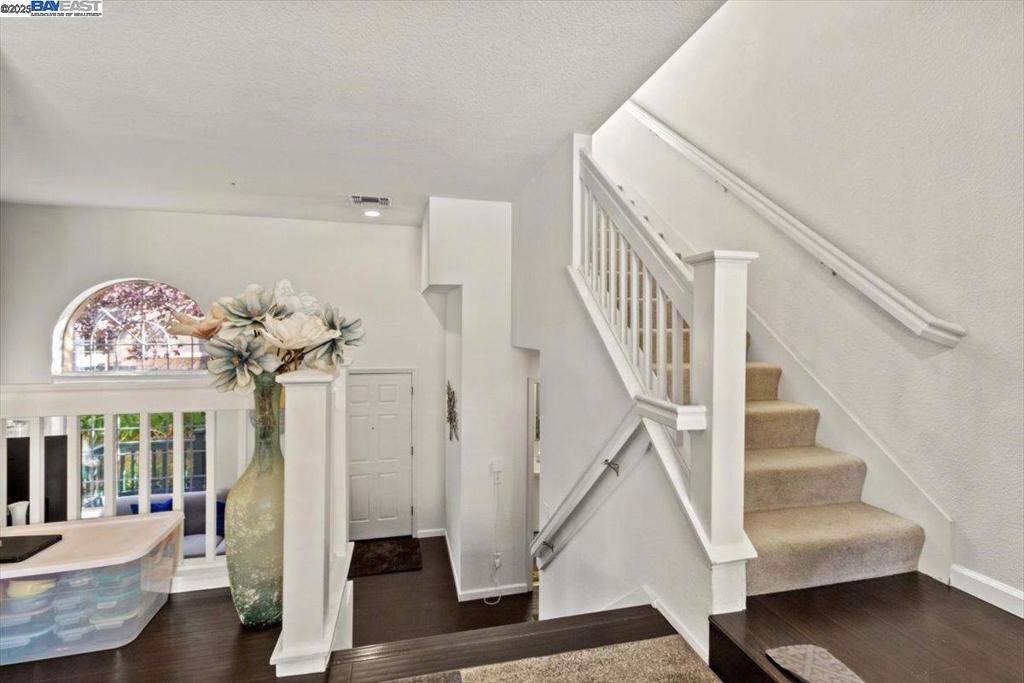 SHADOWHAWK - Residential Lease