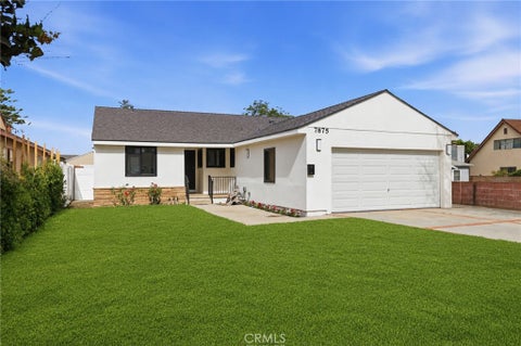 Photo of 7875 Bellaire ave AVE, North Hollywood, CA 91605 (MLS # SR26157319)