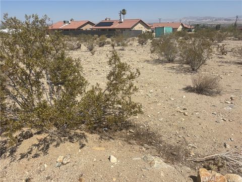 Photo of 75000 Indianola Drive, 29 Palms, CA 92277 (MLS # JT25140387) Photo of 75000 Indianola Drive, 29 Palms, CA 92277 (MLS # JT25140387)