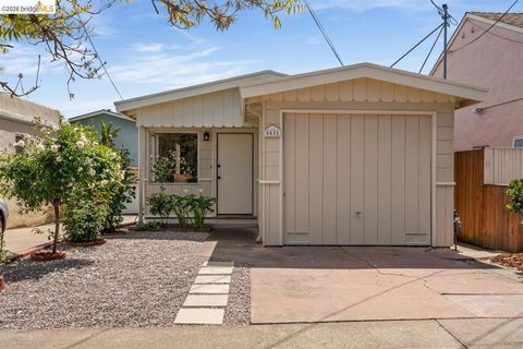 Photo of 5832 San Jose Ave Ave, Richmond, CA 94804 (MLS # 41130985)