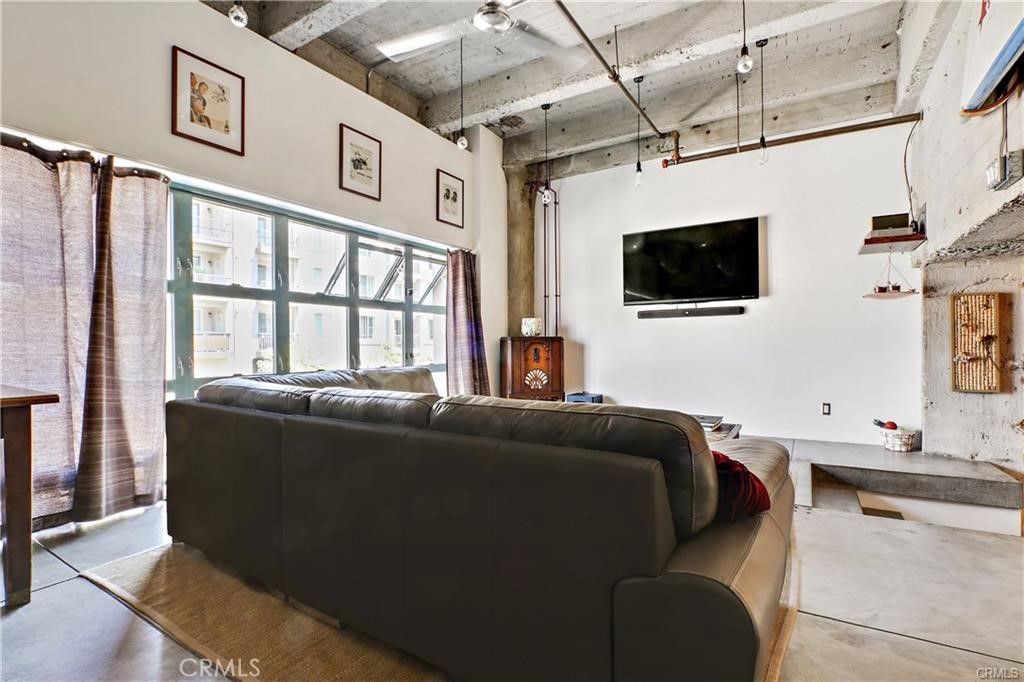 Downtown (DT) - Residential Lease