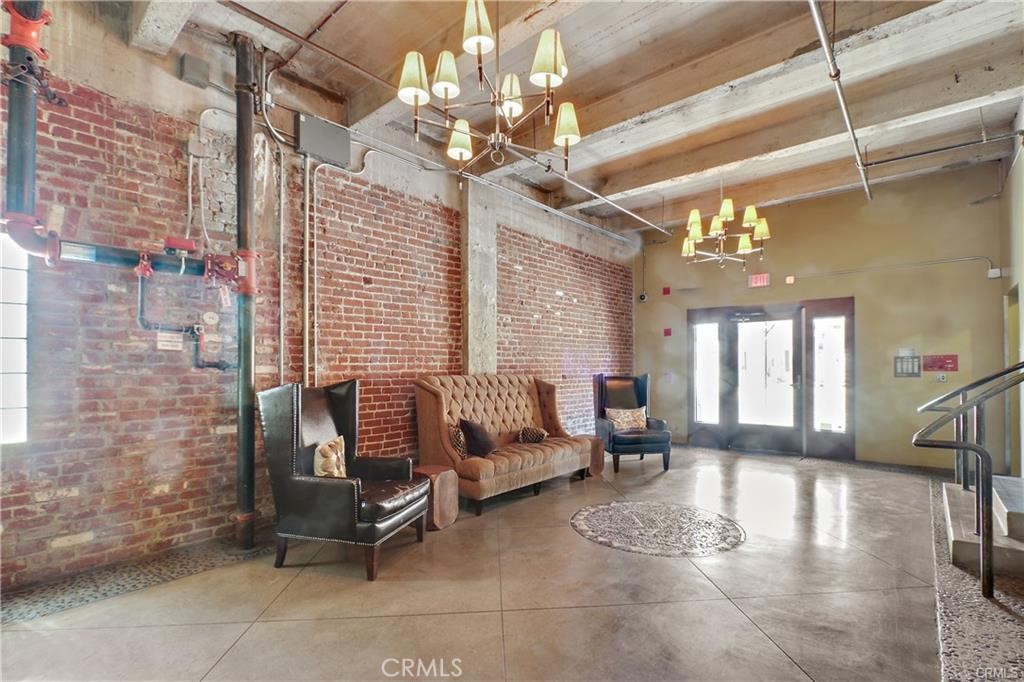 Downtown (DT) - Residential Lease