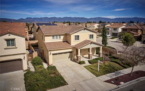 Photo of 16782 Buttonwood Ln, Fontana, CA 92336 (MLS # IV26036081)