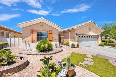 Photo of 10402 Nobleton RD, Apple Valley, CA 92308 (MLS # HD26163058)
