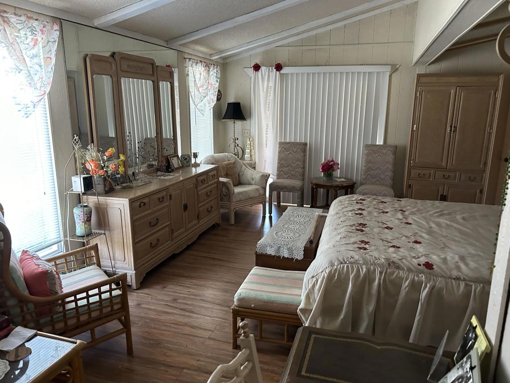 Suncrest Country Clb - Manufactured In Park