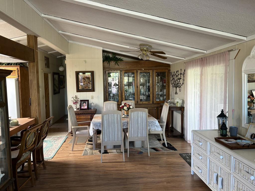 Suncrest Country Clb - Manufactured In Park