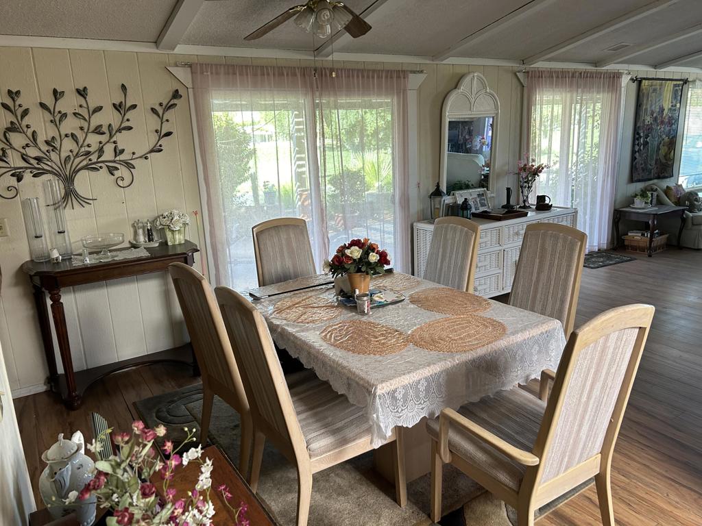 Suncrest Country Clb - Manufactured In Park