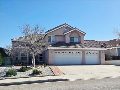 Photo of 16339 Salinas St, Victorville, CA 92394 (MLS # DW25257678)
