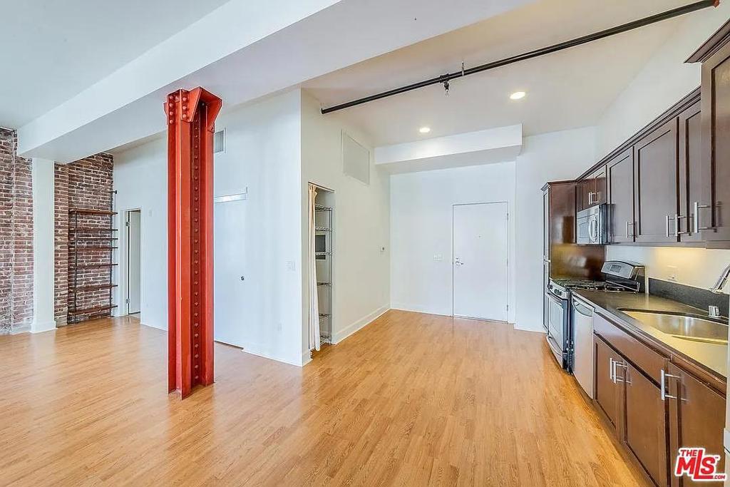 100% Application before tour. Available: Sep 5th Pet Allowed. Discover Century Park East, arguably the building's best location! This garden condo shines inside and out, featuring tasteful remodels: beautiful hardwood floors, recessed lighting, updated bathrooms, and a walk-in closet. The heart of the home is the newer kitchen boasting granite counters, a sit-down bar, stainless steel appliances, and maple cabinets flowing seamlessly into the Great Room. Step outside to lush grounds and your sprawling 350-foot patio, an incredible outdoor extension. With its fantastic layout, prime spot, and amazing association amenities (pool, tennis, clubhouse!), this condo offers an exceptional lifestyle. Come see why it feels so right! App Fee: $99 No Pet Fee. No move-in Fee
