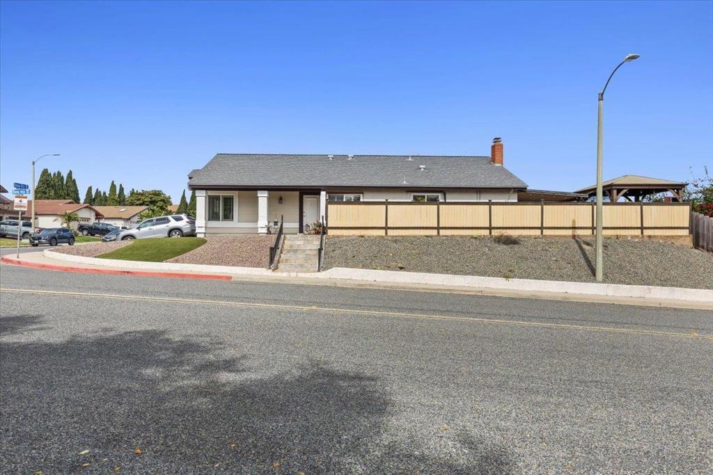 1059 Buena Vista Way