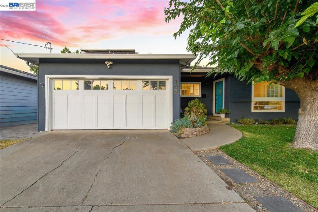 168 Albatross Avenue