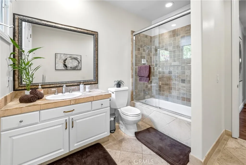 Calabasas, California 91302, United States, 5 Bedrooms Bedrooms, ,5 BathroomsBathrooms,Residential,Active,241672