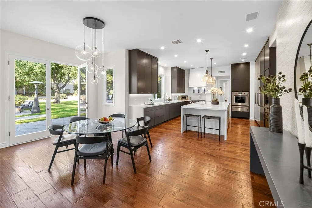 Calabasas, California 91302, United States, 5 Bedrooms Bedrooms, ,5 BathroomsBathrooms,Residential,Active,241672