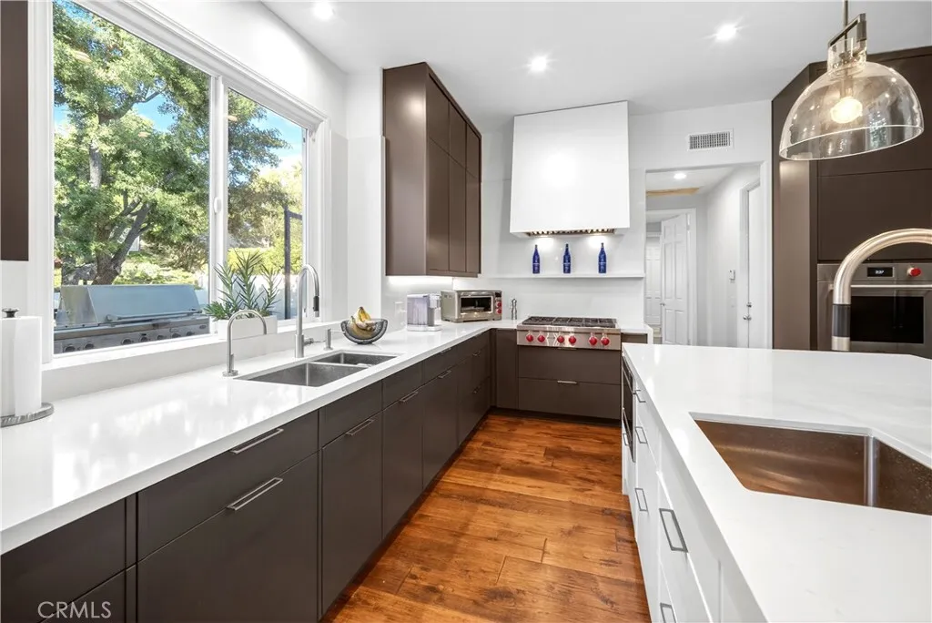 Calabasas, California 91302, United States, 5 Bedrooms Bedrooms, ,5 BathroomsBathrooms,Residential,Active,241672