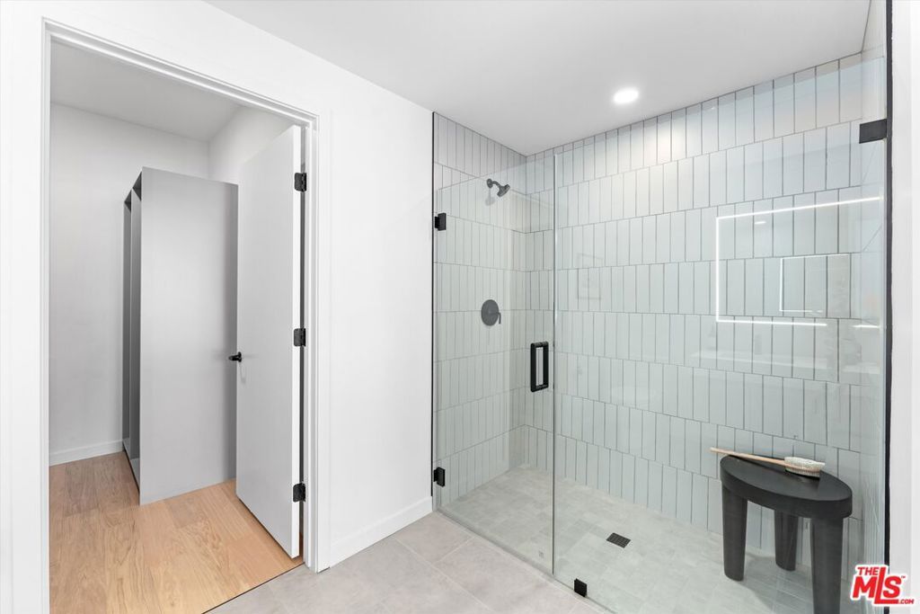 listing image 130726188147610580285