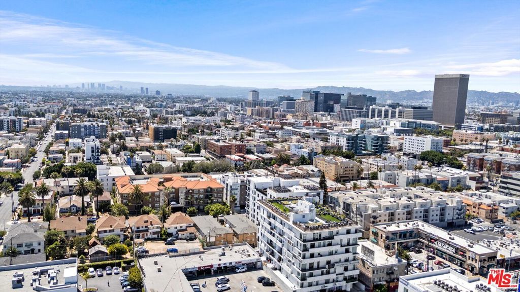 listing image 130722270628020844691