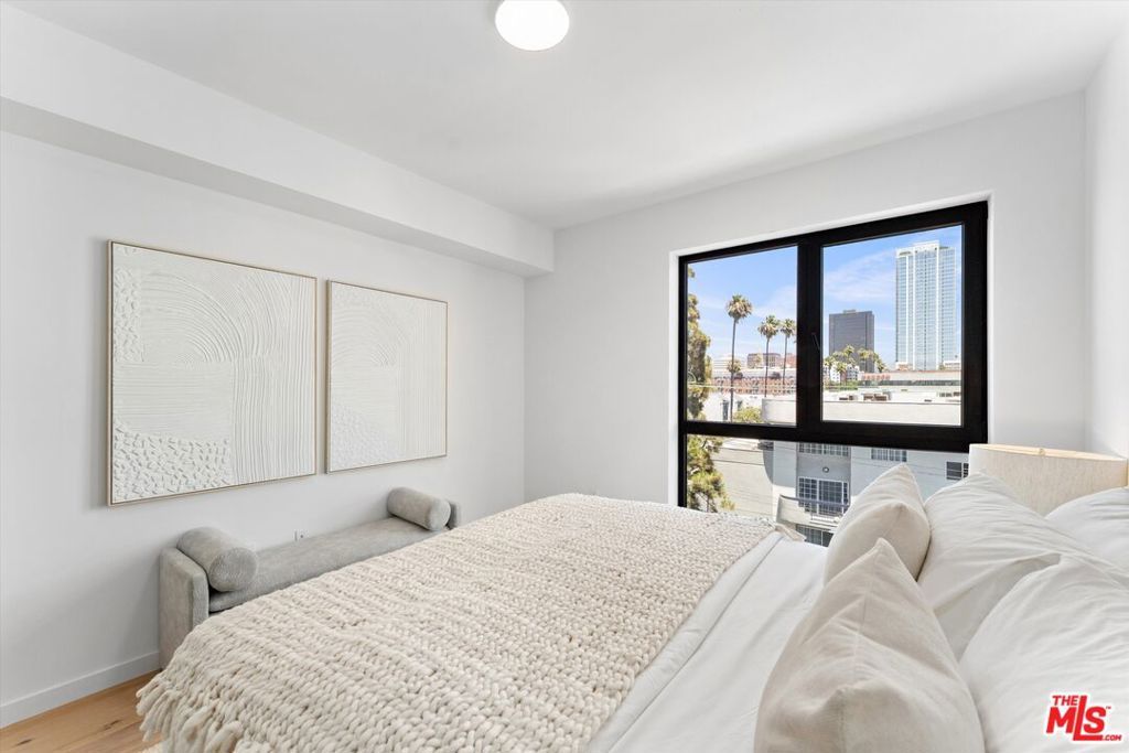 listing image 130727079957727656622