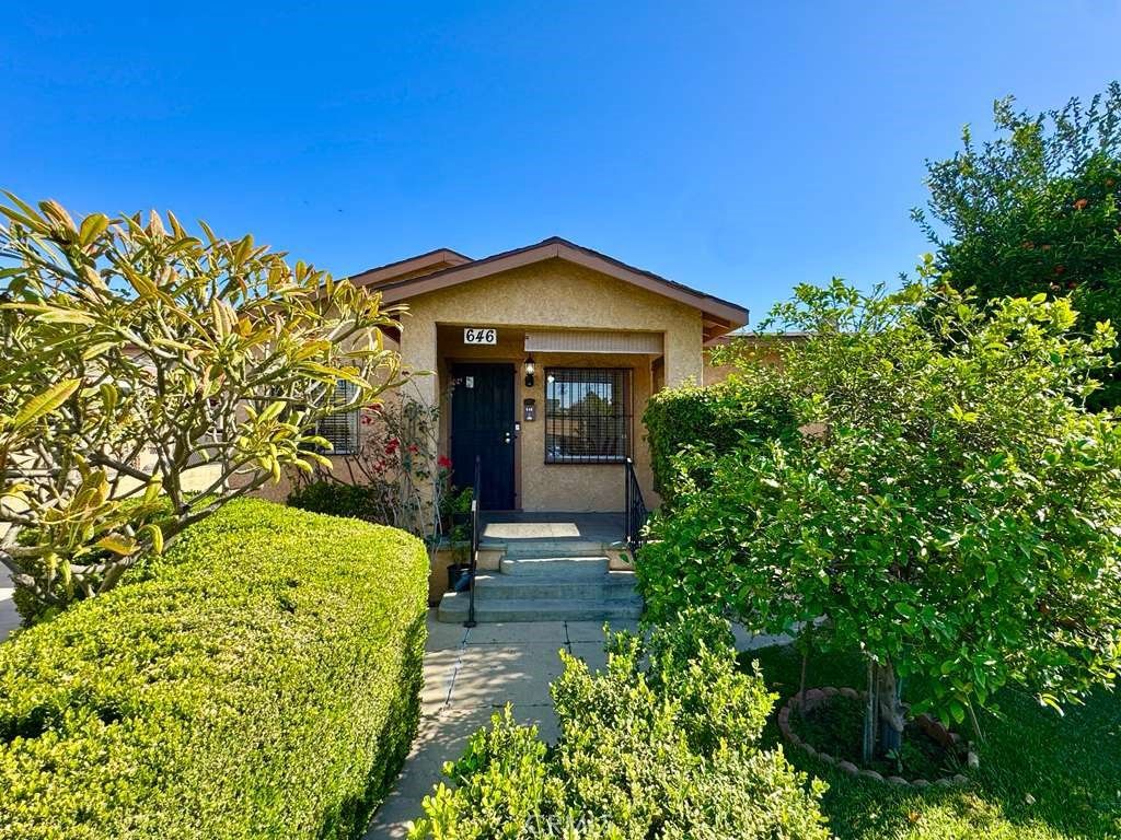 Photo of 646 S Record Avenue, Los Angeles, CA 90023 (MLS # DW26027021)