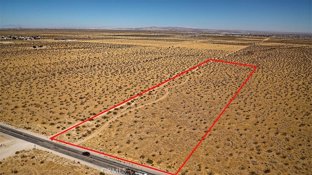 LOCATION, LOCATION, LOCATION *** GREAT INVESTMENT PROPERTY FOR A BUILDER, INVESTOR OR DEVELOPER GROWING THEIR BUSINESS IN THE VICTORVILLE AREA. POTENCIAL UNITS ON 10 ACRES for sale. GREAT OPPORTUNITY FOR SOMEONE WITH A DREAM. NEW CONSTRUCTION HOMES WILL BE BUILT IN THE NEAR FUTURE ACROSS THIS PROPERTY. VACANT LOT IS MINUTES AWAY FROM THE 395 and 15 freeway. GO DIRECT!