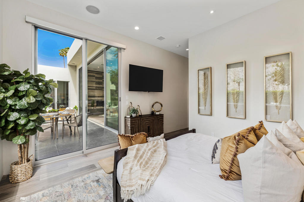 Indian Wells C.C. - Residential