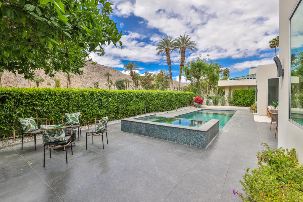 Indian Wells C.C. - Residential