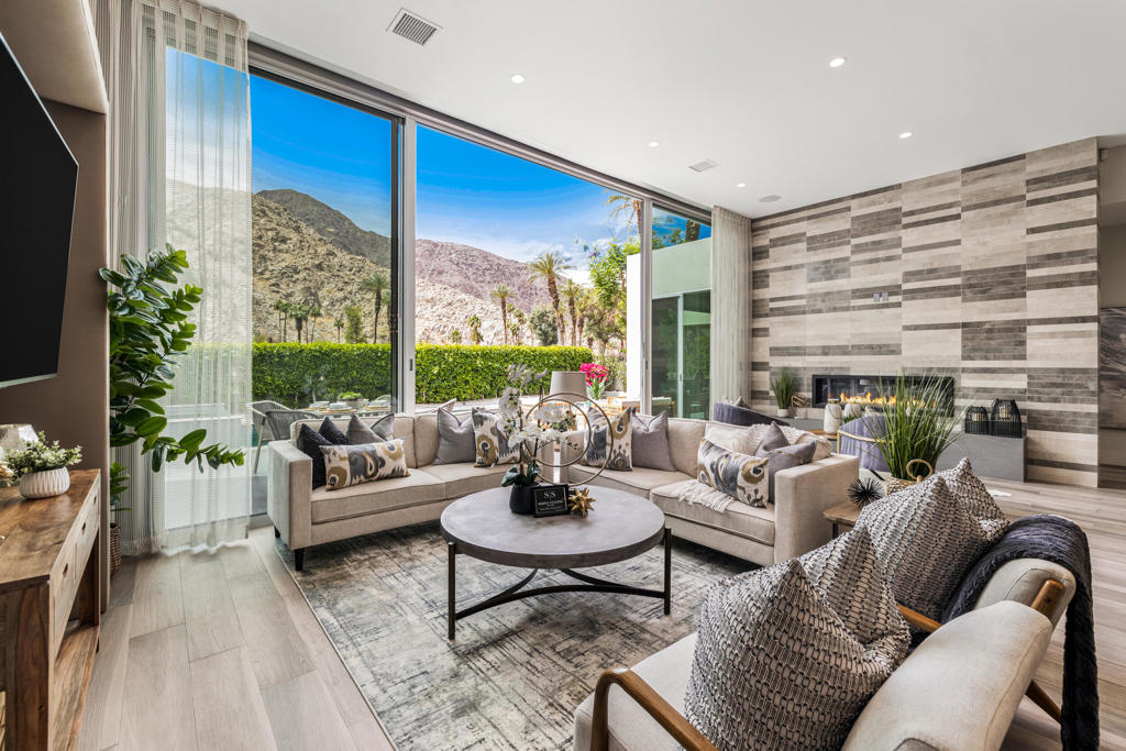 Indian Wells C.C. - Residential