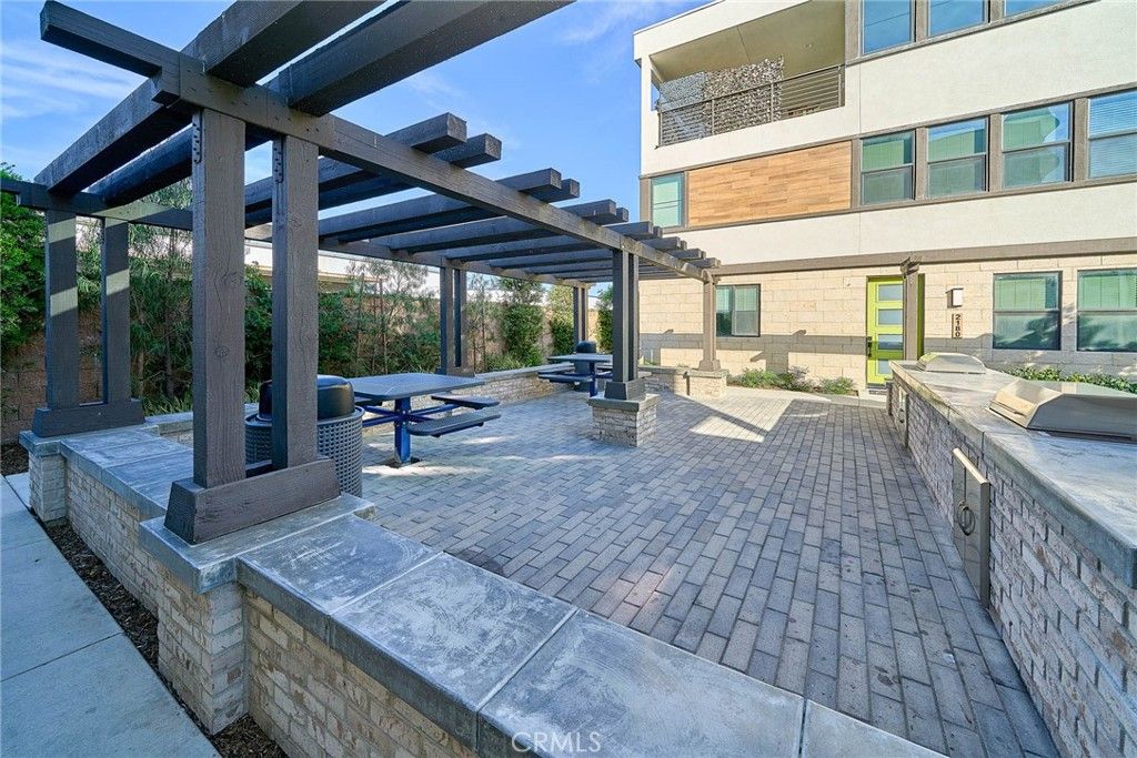 Photo of 2174 PEARL WALK Walk, Gardena, CA 90249 (MLS # PW26033159)