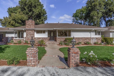 Photo of 1385 Fremont Avenue, Los Altos, CA 94024 (MLS # ML82065934)