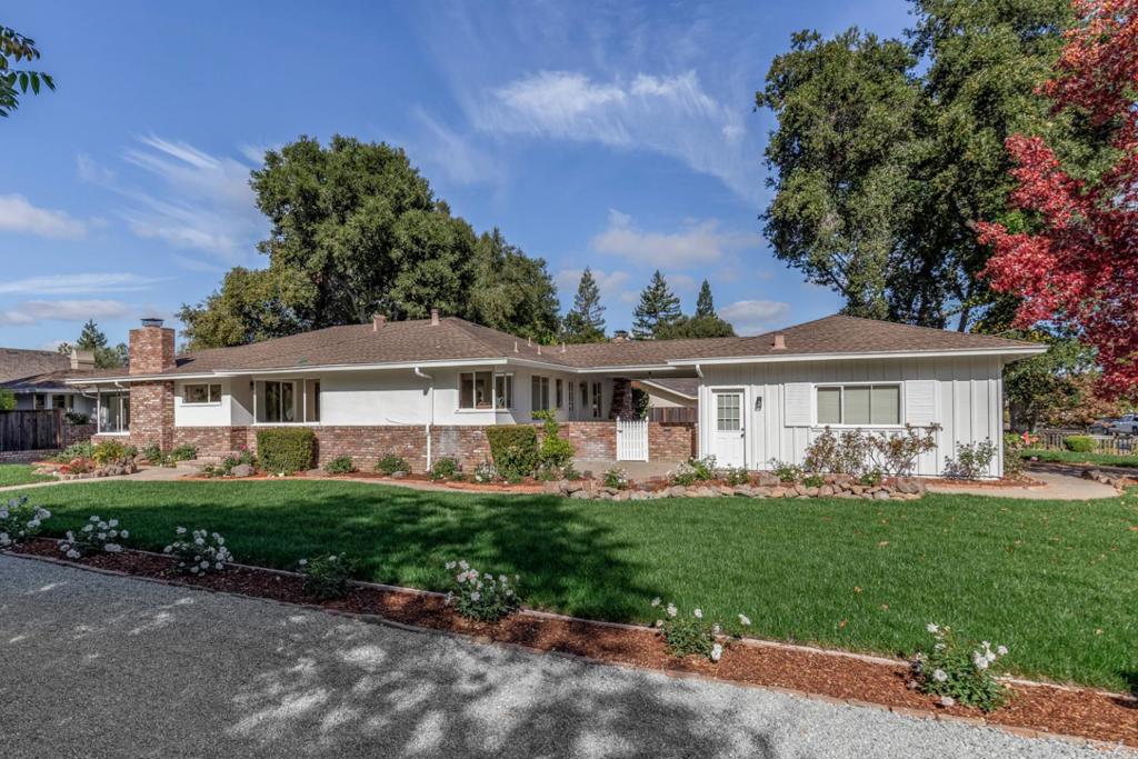 1385 Fremont Avenue