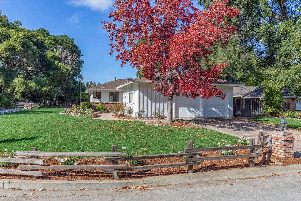 1385 Fremont Avenue